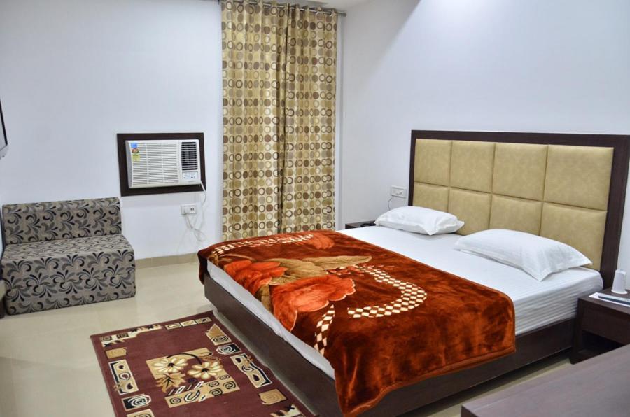 Hotel Popular Amritsar Exterior foto