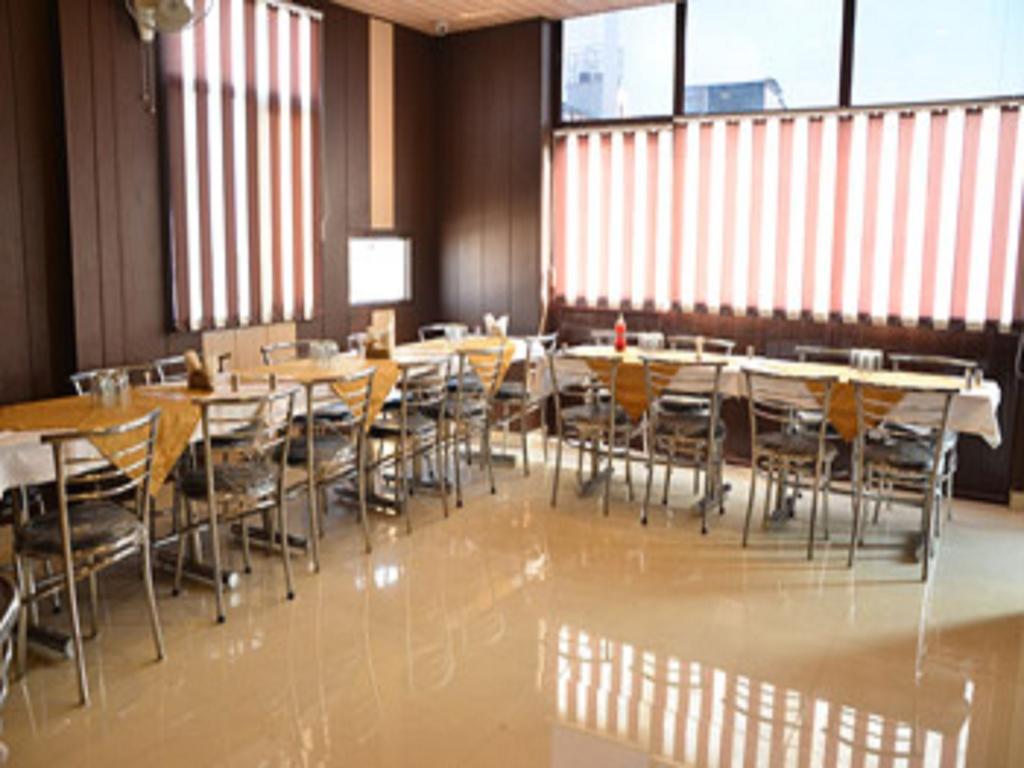 Hotel Popular Amritsar Exterior foto